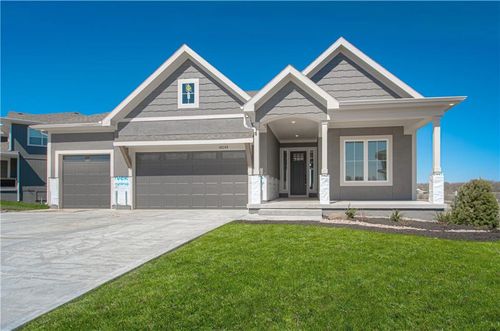 5110 Nw Montebella Dr, Riverside, MO, 64150-7827 | Card Image