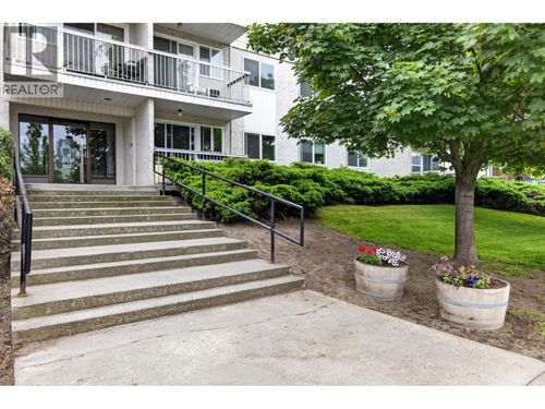 108-625 Rowcliffe Avenue, Kelowna, BC, V1Y5Y8 | Card Image