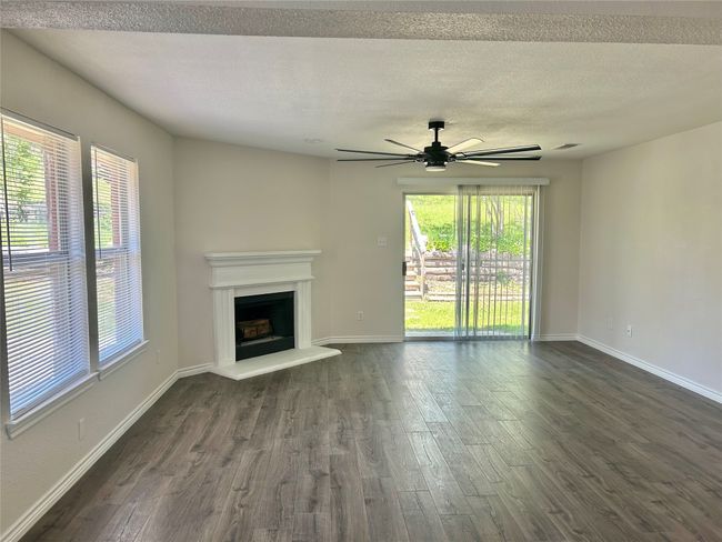 1712 Creekside Ave, House other with 4 bedrooms, 2 bathrooms and null parking in Sherman TX | Image 11