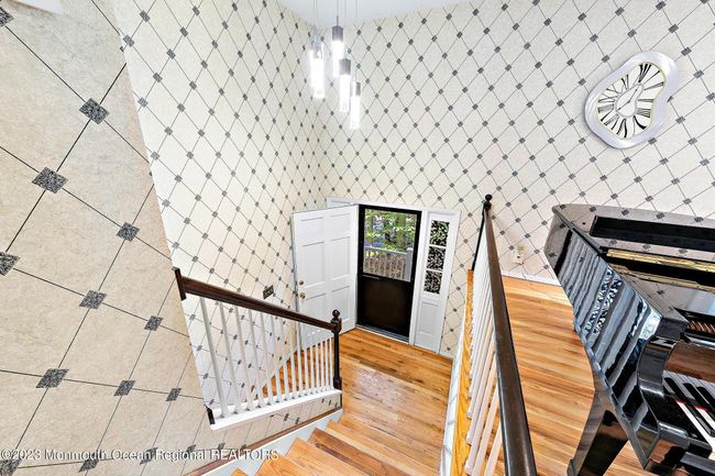 10 Edgewood Dr, House other with 5 bedrooms, 3 bathrooms and null parking in Holmdel NJ | Image 5