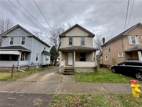 435 Windsor St, Akron, OH, 44306-1326 | Card Image