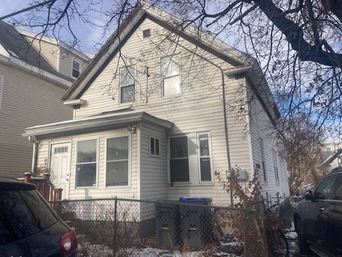 29 Center St, Methuen, MA, 01844-4331 | Card Image