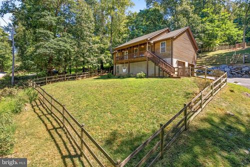 806 Windy Way, FRONT ROYAL, VA, 22630-6087 | Card Image