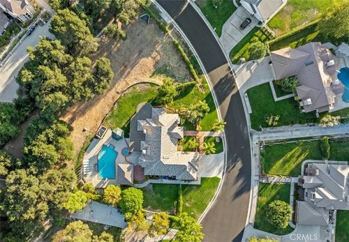 15629 Bronco Dr, Canyon Country, CA, 91387 | Card Image