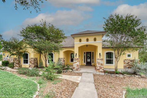 304 County Road 2720, Mico, TX, 78056-5362 | Card Image
