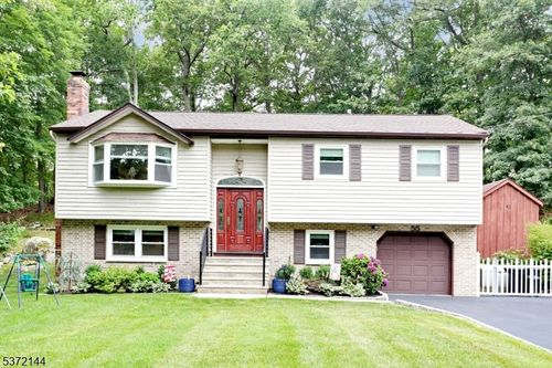 55 Serpentine Rd, Ringwood, NJ, 07456-2520 | Card Image