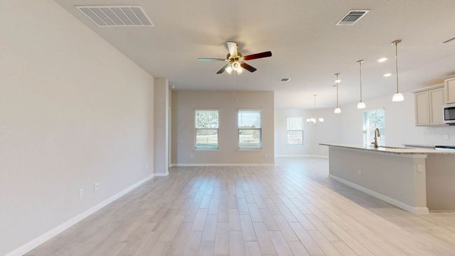 216 Creekfall Rd, House other with 3 bedrooms, 2 bathrooms and 2 parking in Burnet TX | Image 7