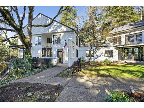 10905 Se 105th Ave, Happy Valley, OR, 97086-2140 | Card Image