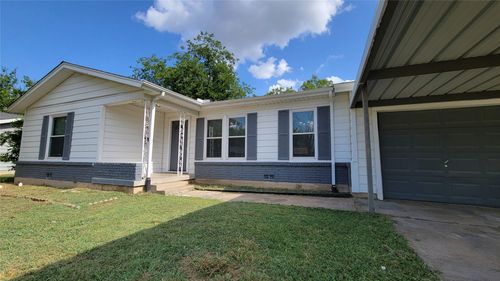4804 Sabelle Ln, Haltom City, TX, 76117-2336 | Card Image