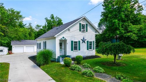10606 South St, Garrettsville, OH, 44231-1109 | Card Image