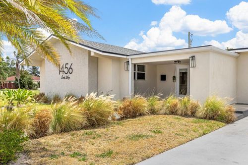 1456 Cross Way, West Palm Beach, FL, 33401-3053 | Card Image