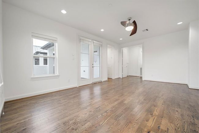 2202 Lakeshore Edge Dr, House other with 3 bedrooms, 5 bathrooms and 2 parking in Houston TX | Image 34