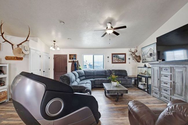 436 Country Club Plz, House other with 4 bedrooms, 2 bathrooms and null parking in Spring Creek NV | Image 4