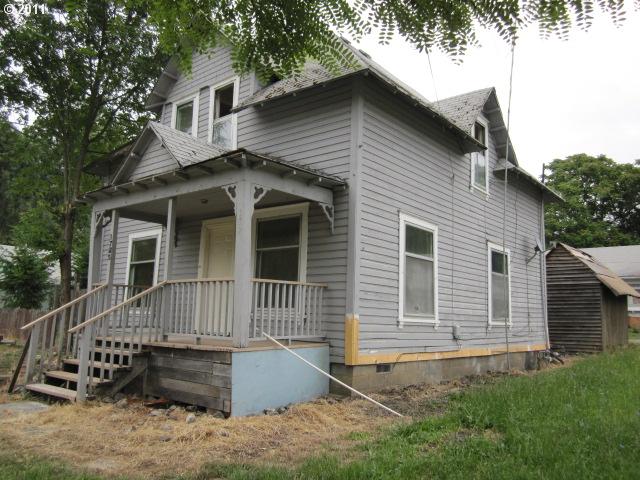 Mill St, Roseburg, OR 97470