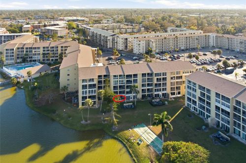 j106-3531 Lake Bayshore Dr, BRADENTON, FL, 34205-5122 | Card Image