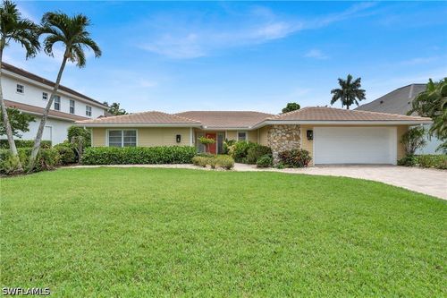 656 Binnacle Dr, Naples, FL, 34103-2724 | Card Image