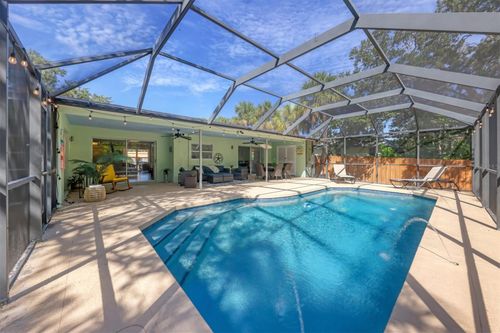 735 Birdsong Ln, SARASOTA, FL, 34242-1417 | Card Image