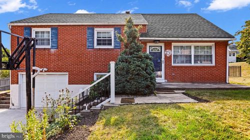 203 Ashwood Way, HARRISBURG, PA, 17109-5503 | Card Image