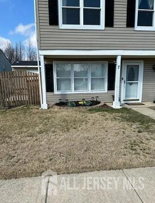 7 Logan Ct, SICKLERVILLE, NJ, 08081-1948 | Card Image