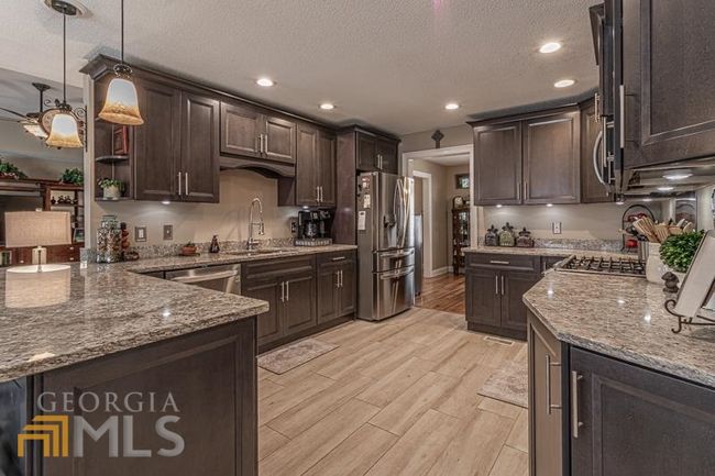 83 N Lake Dr, House other with 5 bedrooms, 4 bathrooms and 3 parking in Newnan GA | Image 13