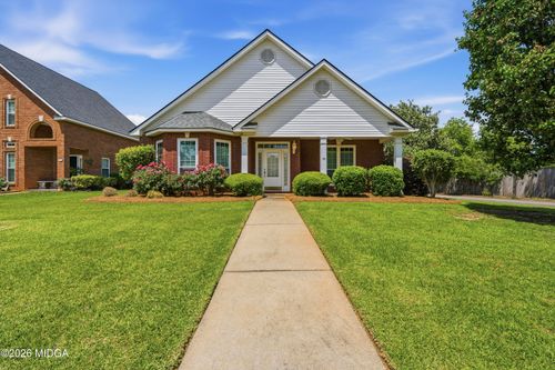 100 Jamestown Ct, Centerville, GA, 31028-8581 | Card Image