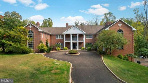 1390 Old Jacksonville Rd, Ivyland, PA, 18974-1218 | Card Image