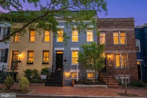 2132 Newport Pl Nw, WASHINGTON, DC, 20037-3001 | Card Image