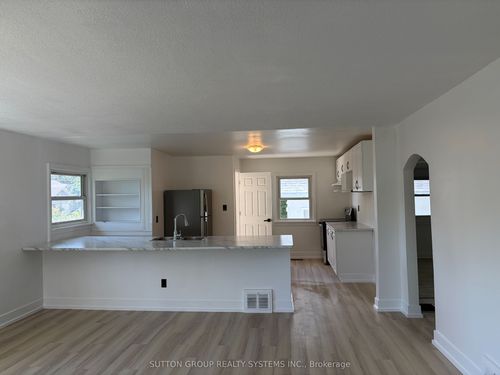 30 Perry Ave, Brighton, ON, K0K1H0 | Card Image