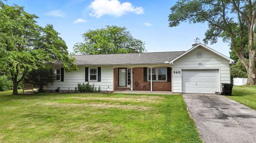 640 W Bellefontaine Rd, Pleasant Lake, IN, 46779-9517 | Card Image