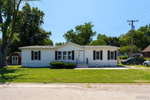 1800 Page Avenue, Belleville, IL, 62221 | Card Image