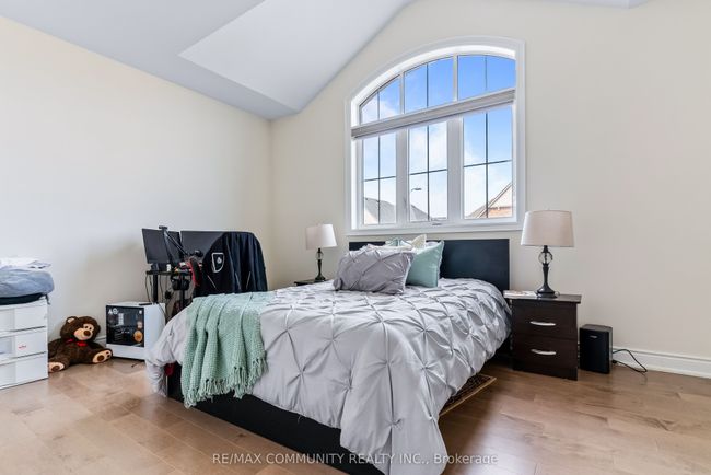 10 Hornchurch St, House other with 6 bedrooms, 5 bathrooms and 2 parking in Whitby ON | Image 35