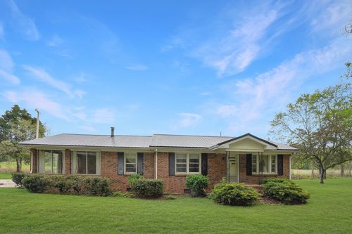 460 Honey Fork Rd, Indian Mound, TN, 37079-5223 | Card Image