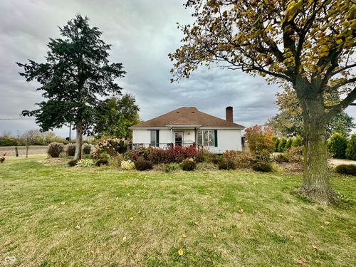 800 W Us Highway 136, Veedersburg, IN, 47987-8463 | Card Image