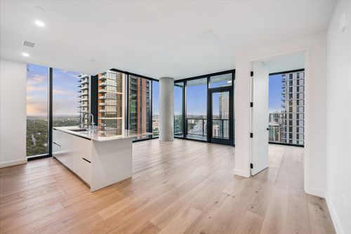 2702-610 Davis St, Austin, TX, 78701 | Card Image