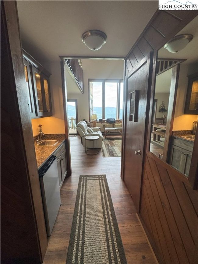 200C - 170 Crestview Ln, Condo with 2 bedrooms, 2 bathrooms and null parking in Sugar Mountain NC | Image 7