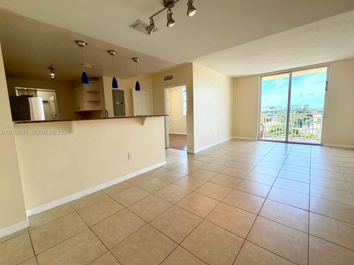 708-215 Sw 42nd Ave, Coral Gables, FL, 33134-1725 | Card Image
