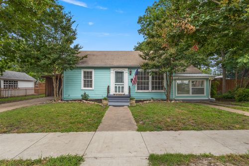 302 S Bradley St, Mckinney, TX, 75069-4512 | Card Image