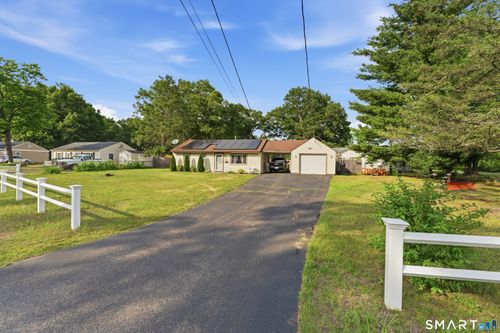 416 Litchfield Dr, Windsor Locks, CT, 06096-2020 | Card Image