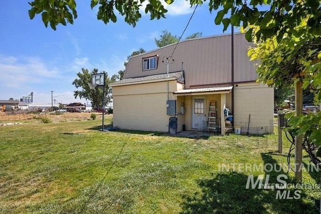 312 Boyd St W, House other with 5 bedrooms, 2 bathrooms and null parking in Murtaugh ID | Image 6