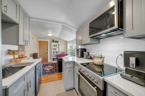 3-67 Bonair St, Somerville, MA, 02145-3037 | Card Image