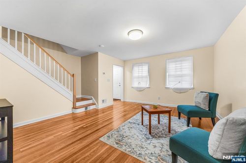 33 High St, Orange, NJ, 07050-1646 | Card Image