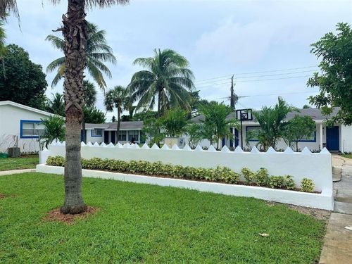 232-140 Nw 40th St, Oakland Park, FL, 33309-5225 | Card Image