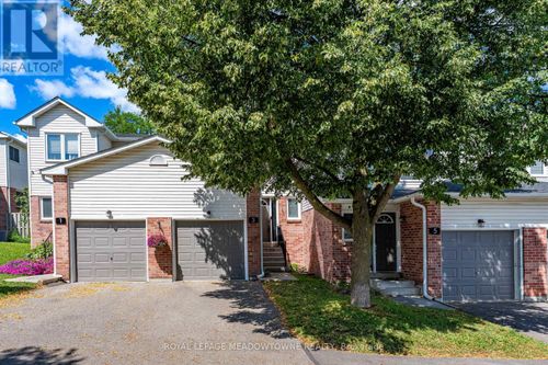 3 Brian Lane, Halton Hills (Georgetown), ON, L7G5L7 | Card Image