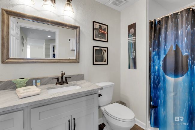 Bathroom | Image 19