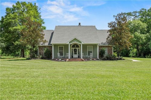 29063 Henry White Rd, Albany, LA, 70711-3008 | Card Image