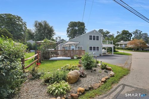16 Hawthorne Rd, East Hampton, CT, 06424-1527 | Card Image