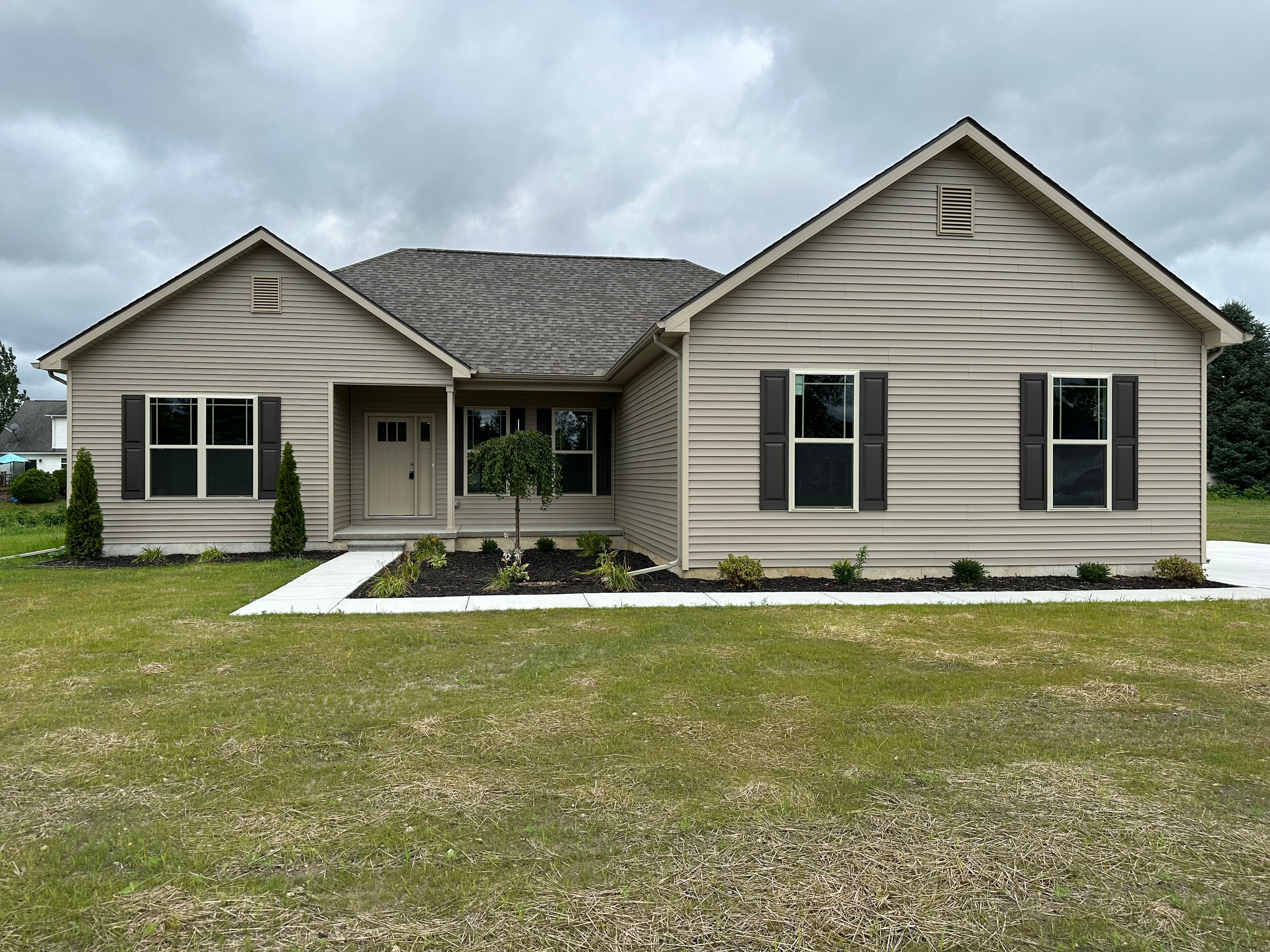Andrea Ln, North Branch, MI 48461