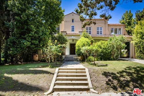 2007 N Hobart Boulevard, Los Angeles, CA, 90027 | Card Image