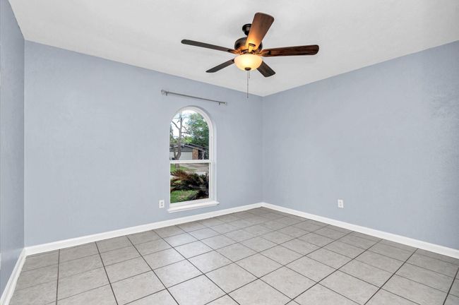 18215 Navajo Trail Dr, House other with 3 bedrooms, 2 bathrooms and 2 parking in Spring TX | Image 19