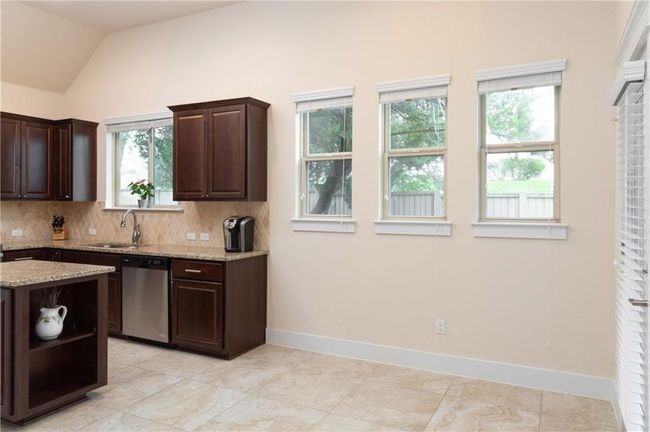 UNIT-16 - 710 Arrow Point Dr, Condo with 2 bedrooms, 2 bathrooms and null parking in Cedar Park TX | Image 6